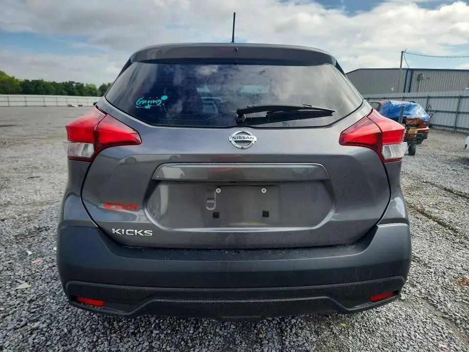2019 NISSAN KICKS S  