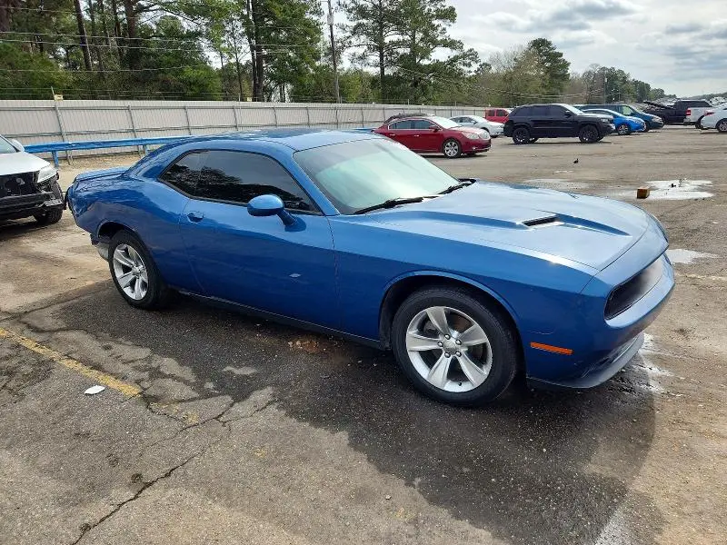 2021 DODGE CHALLENGER SXT  