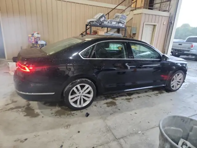 2018 VOLKSWAGEN PASSAT SE  
