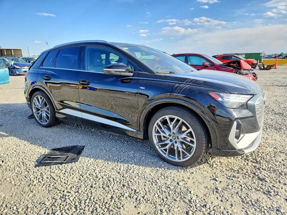 2025 AUDI Q4 E-TRON PRESTIGE  
