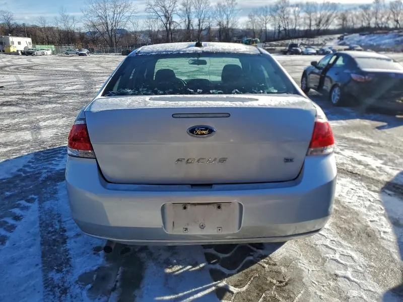 2010 FORD FOCUS SE  