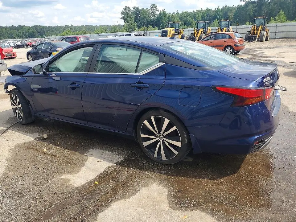 2019 NISSAN ALTIMA SR  