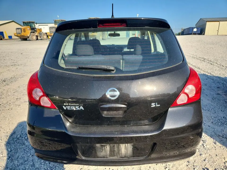 2011 NISSAN VERSA 1.8 S  
