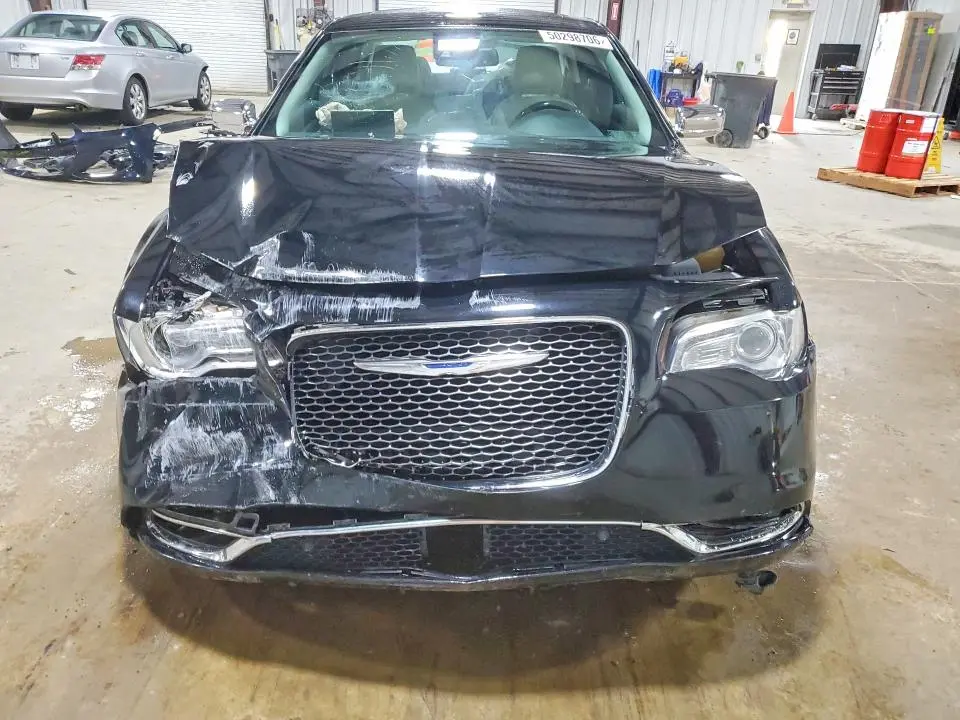 2015 CHRYSLER 300C   