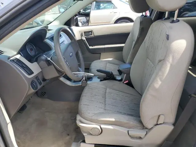 2010 FORD FOCUS SE  