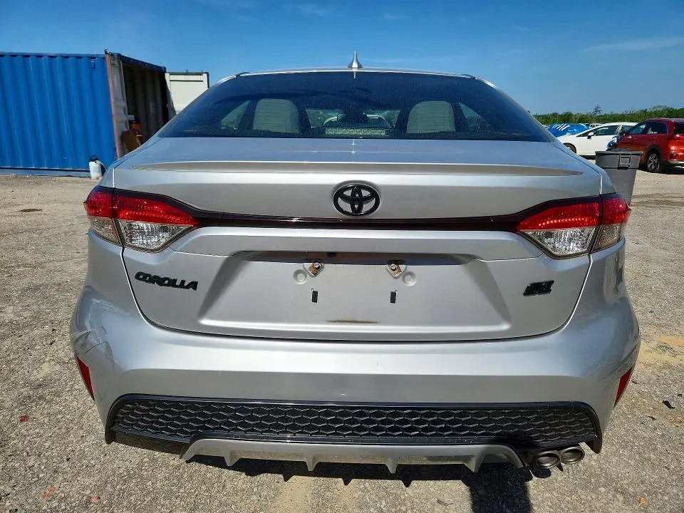 2021 TOYOTA COROLLA SE  