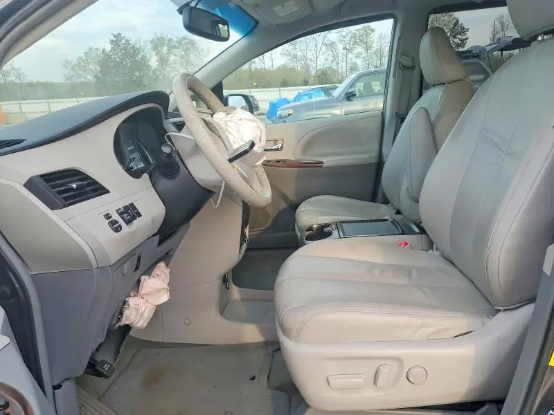 2012 TOYOTA SIENNA XLE 8-PASSENGER  