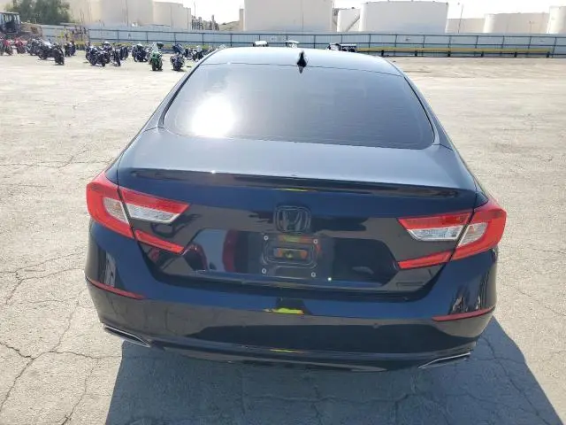 2018 HONDA ACCORD TOURING  