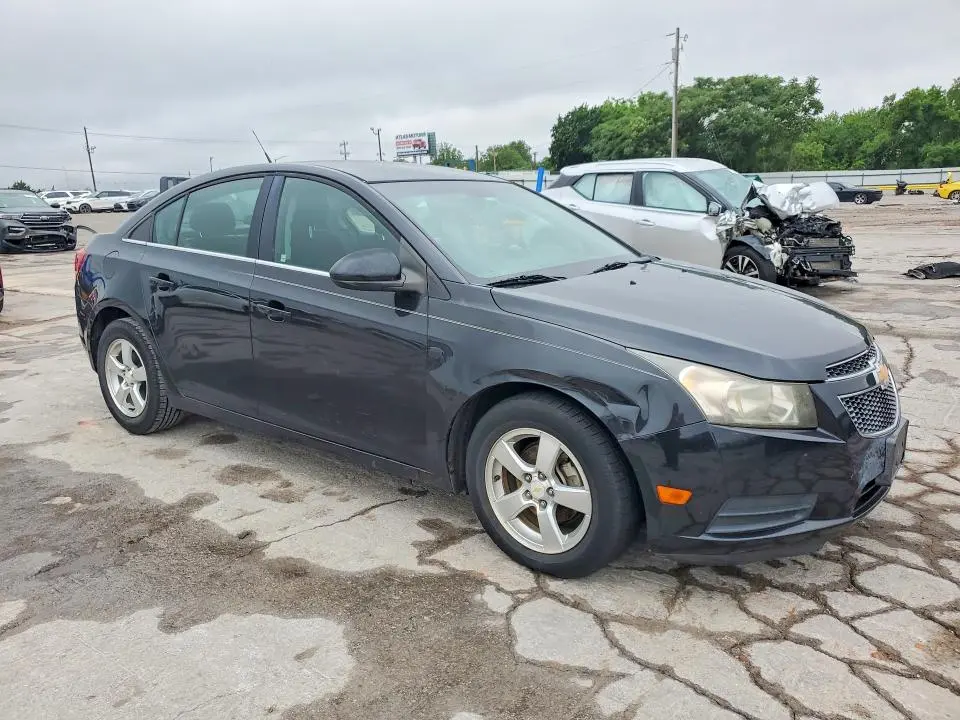 2011 CHEVROLET CRUZE LT  