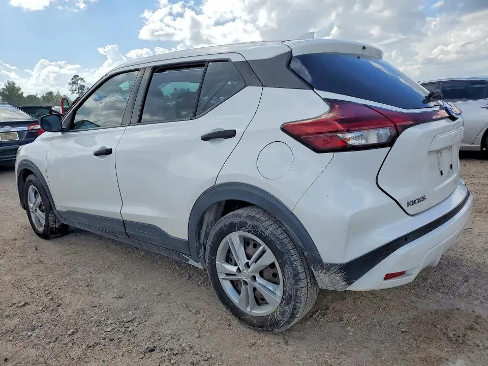 2021 NISSAN KICKS S  