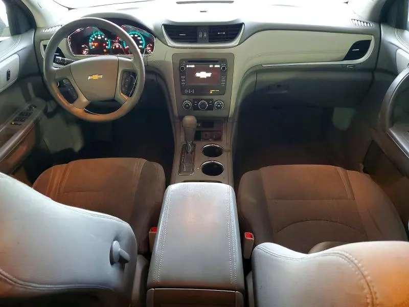 2017 CHEVROLET TRAVERSE LS  