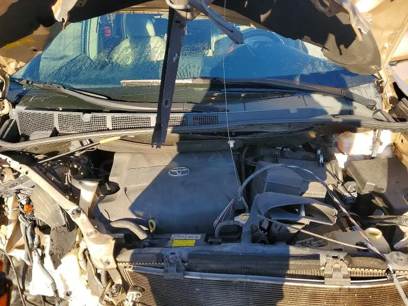 2013 TOYOTA SIENNA XLE  