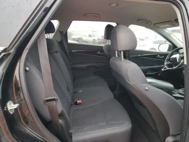 2018 KIA SORENTO LX  