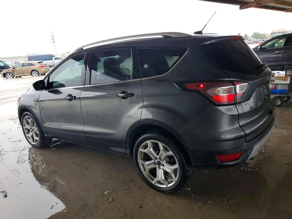 2017 FORD ESCAPE TITANIUM  