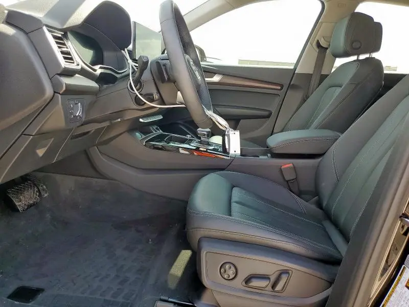 2025 AUDI Q5 PREMIUM 40  