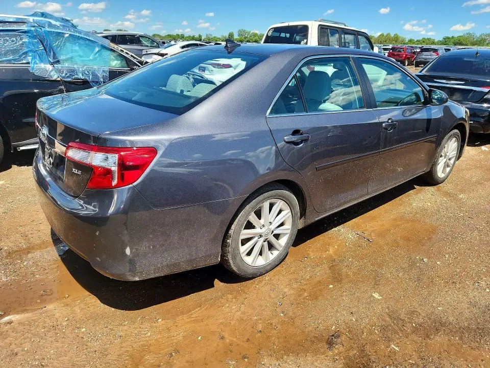2012 TOYOTA CAMRY XLE V6  