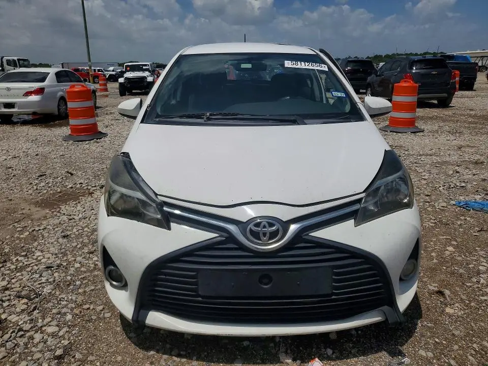 2015 TOYOTA YARIS 5-DOOR LE  