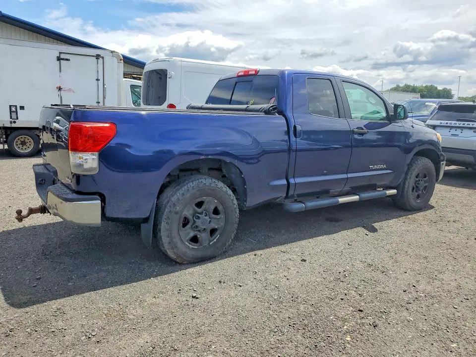 2011 TOYOTA TUNDRA DOUBLE CAB SR5  