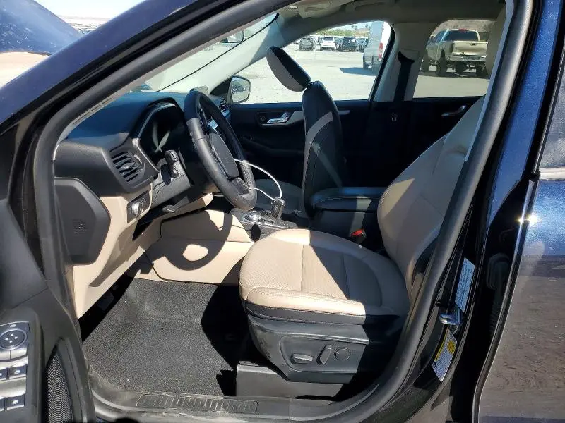 2021 FORD ESCAPE SEL  