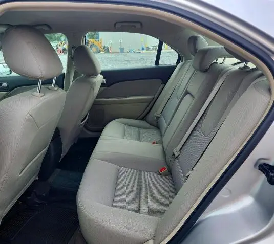 2011 FORD FUSION SE  
