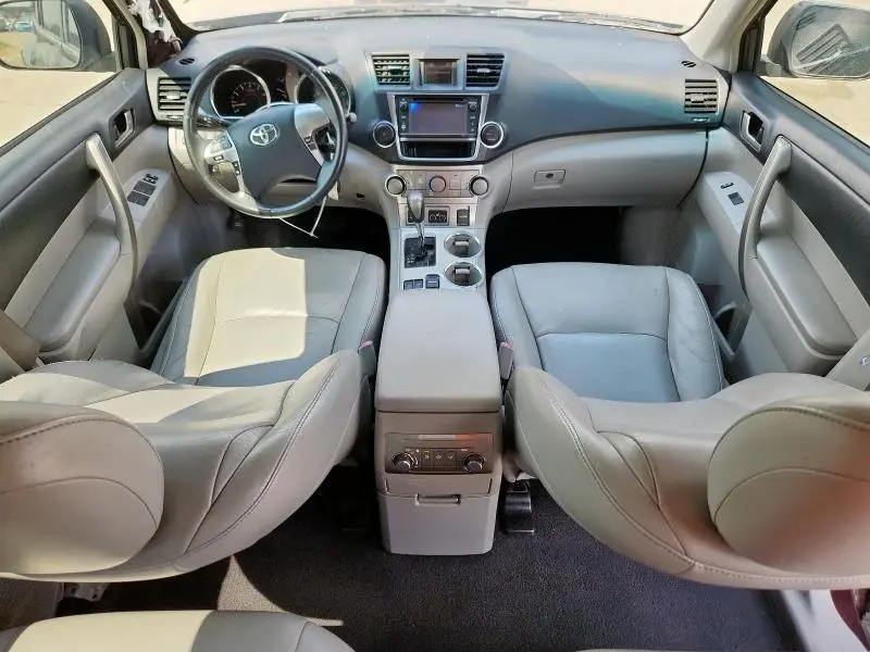 2013 TOYOTA HIGHLANDER BASE  