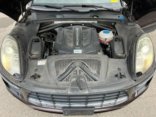 2015 PORSCHE MACAN S  