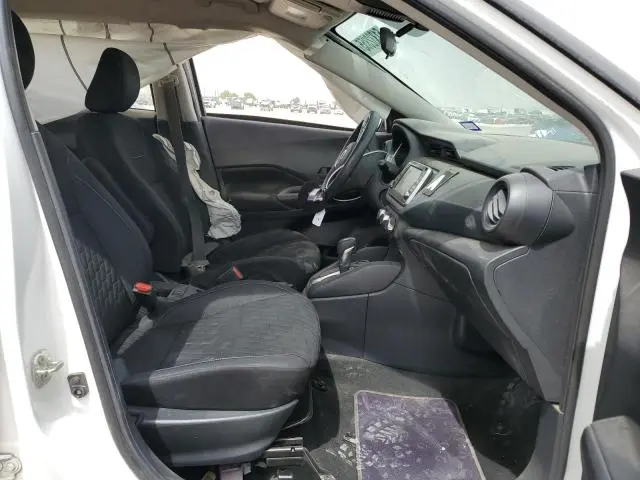 2021 NISSAN KICKS S  