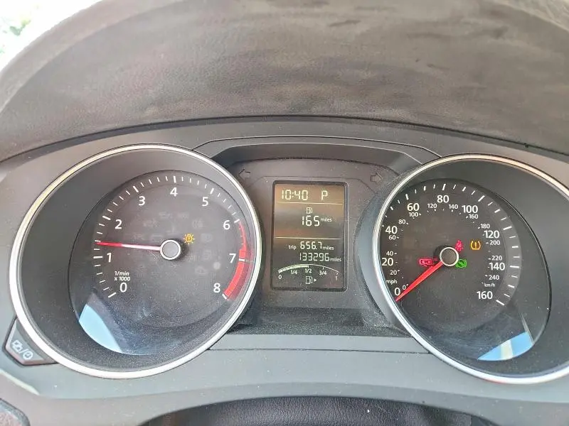 2016 VOLKSWAGEN JETTA SE  