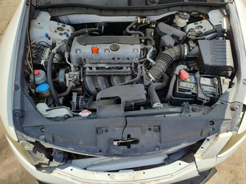2010 HONDA ACCORD LX  
