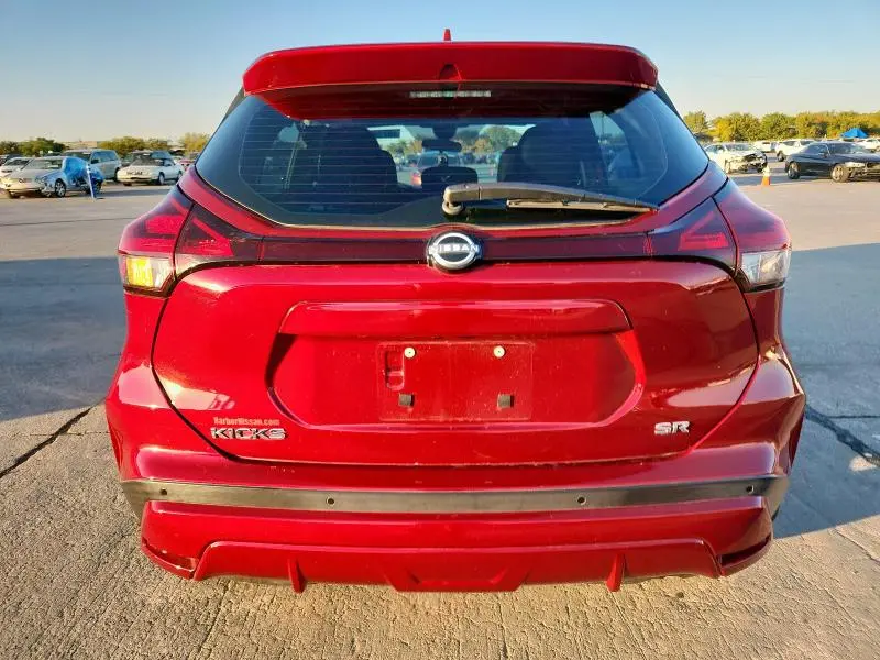 2022 NISSAN KICKS SR  