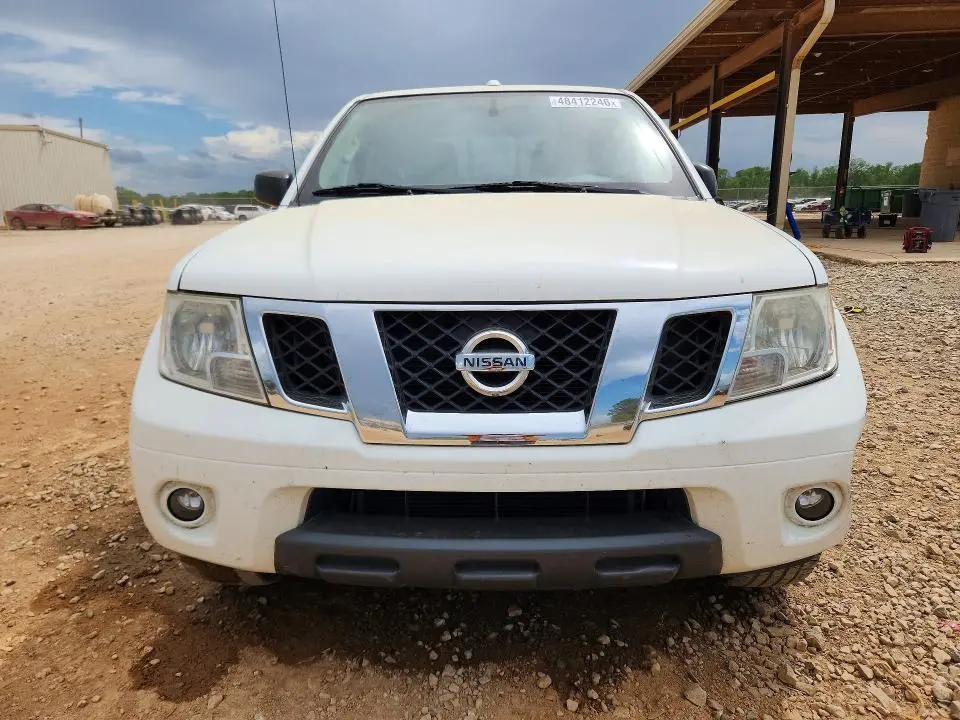2015 NISSAN FRONTIER S  