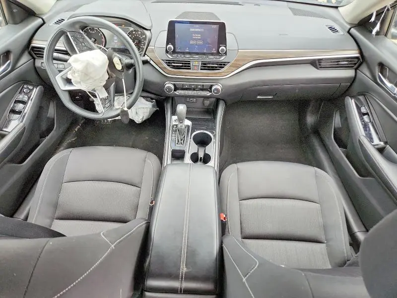 2023 NISSAN ALTIMA SV  
