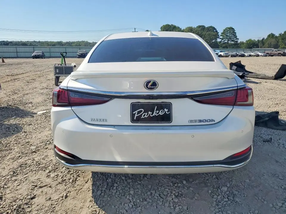 2020 LEXUS ES   
