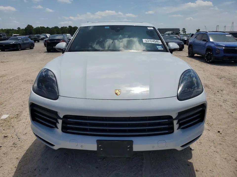 2019 PORSCHE CAYENNE S  