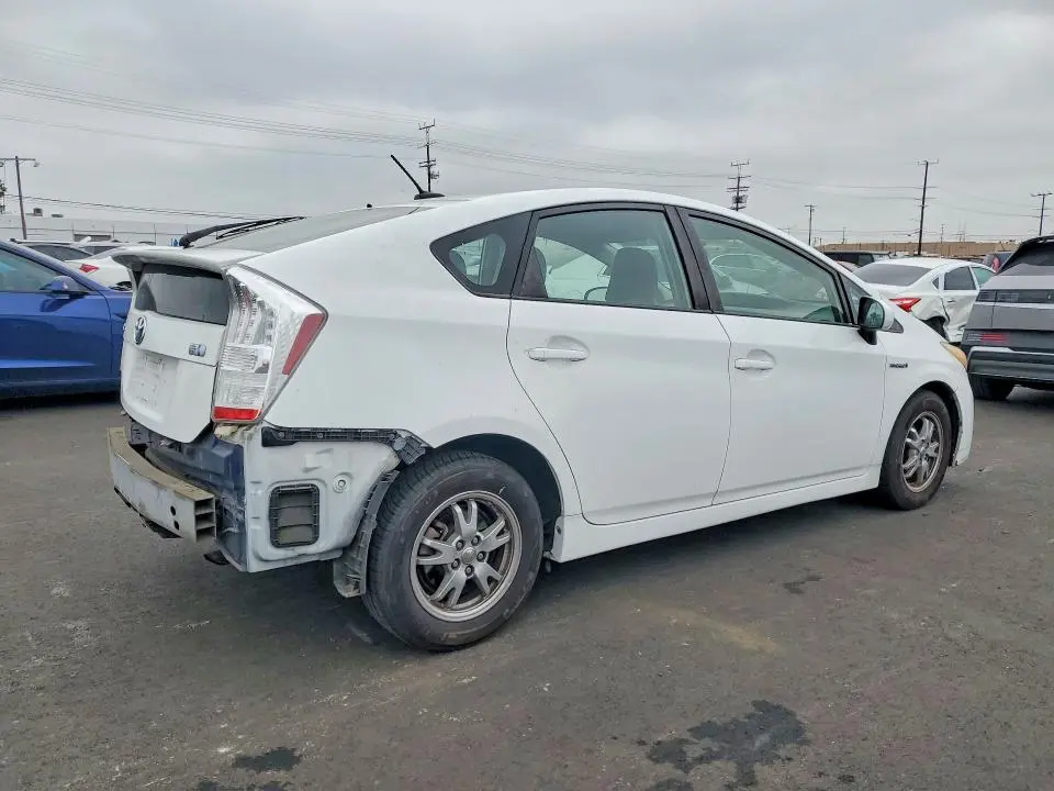 2010 TOYOTA PRIUS II  