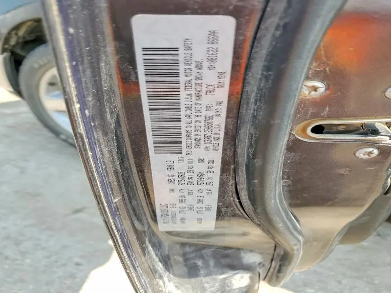 2017 RAM 1500 SLT  