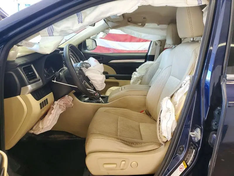 2014 TOYOTA HIGHLANDER LE PLUS  
