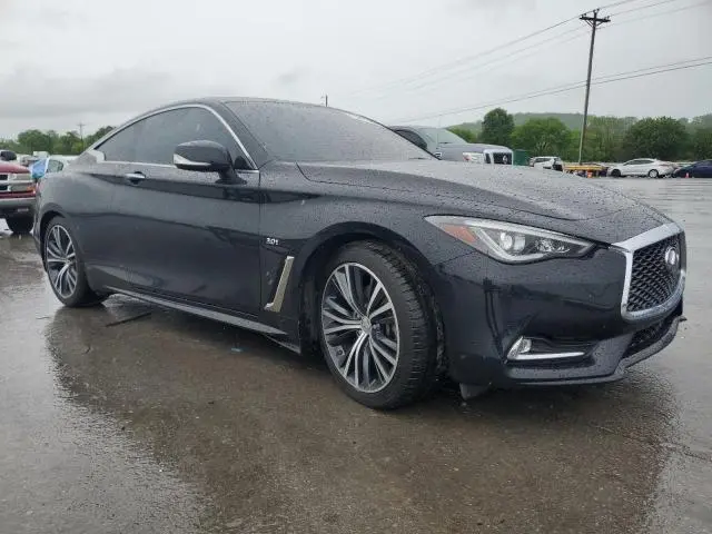 2018 INFINITI Q60 LUXE 300  