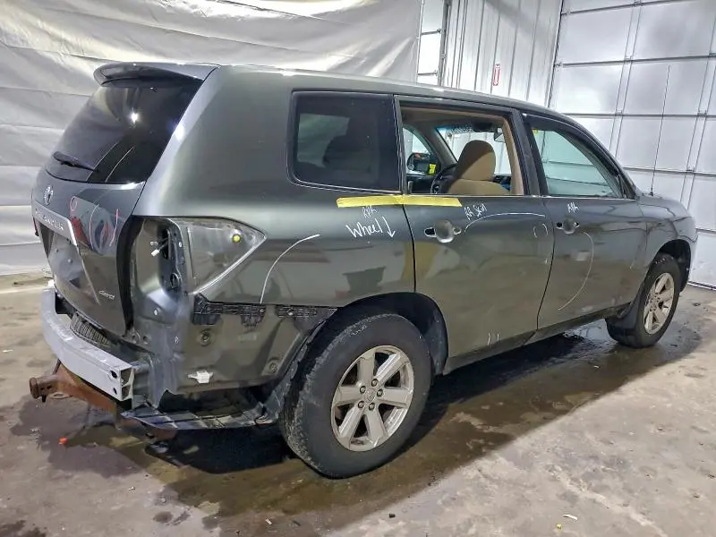 2010 TOYOTA HIGHLANDER   