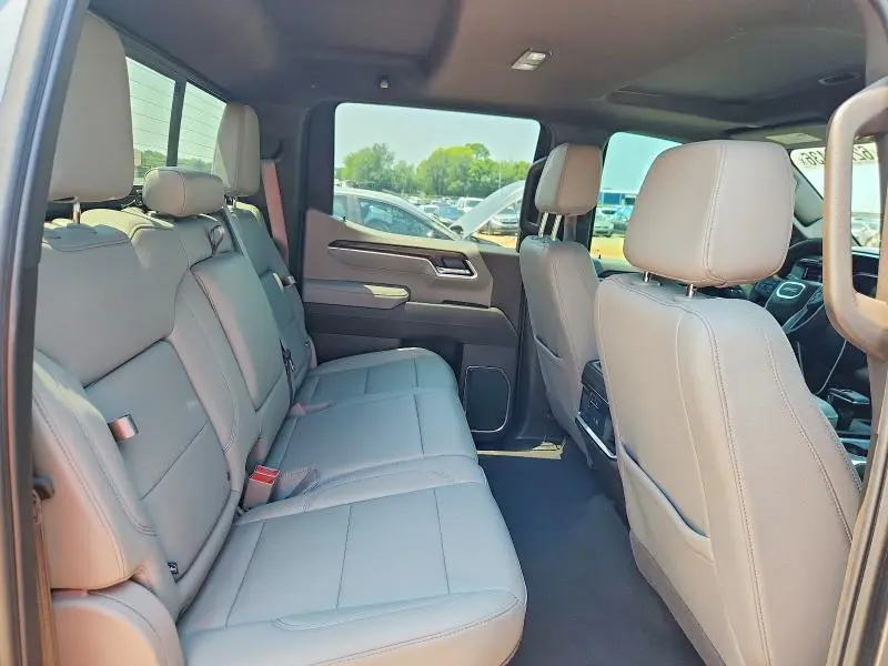 2025 GMC SIERRA K1500 SLT  
