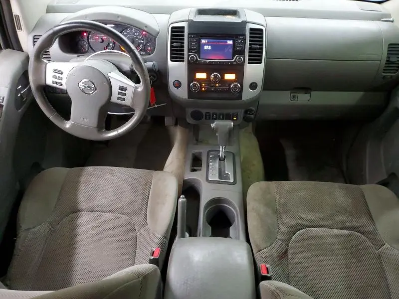 2017 NISSAN FRONTIER SV  