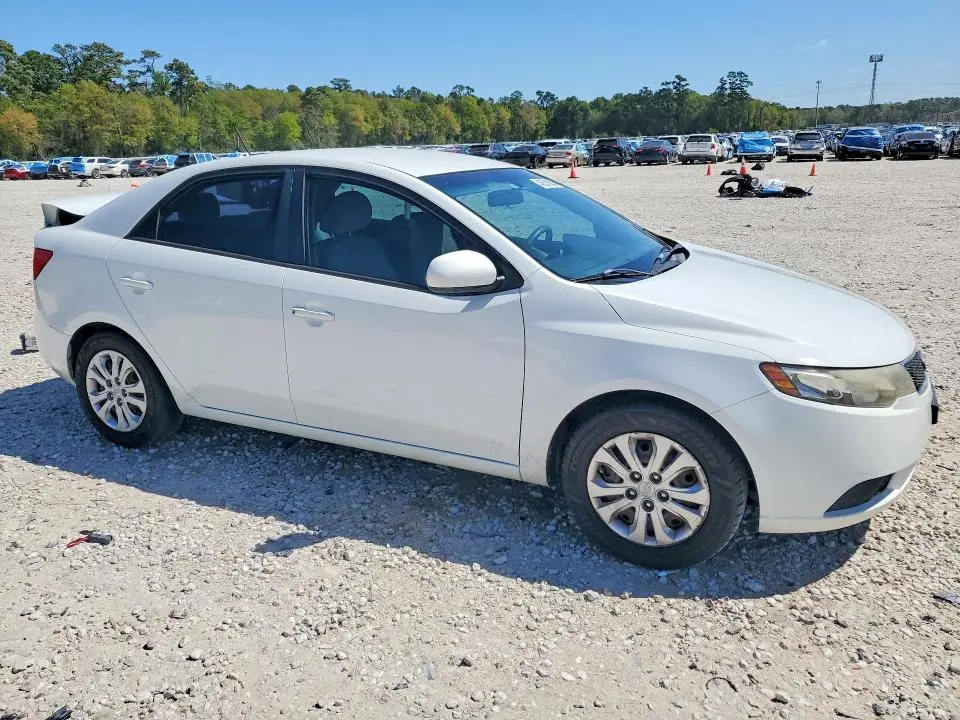 2013 KIA FORTE LX  