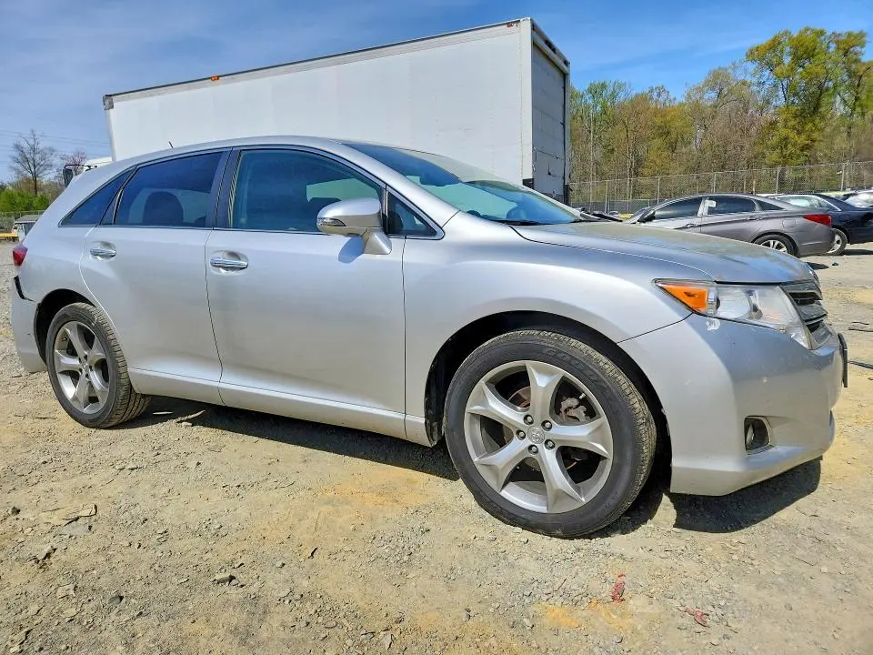 2013 TOYOTA VENZA XLE  