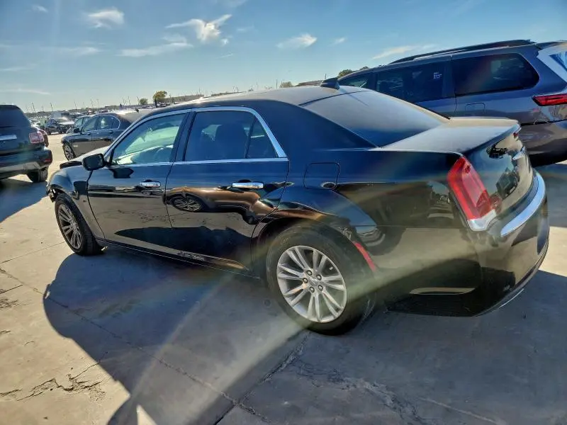 2016 CHRYSLER 300C   
