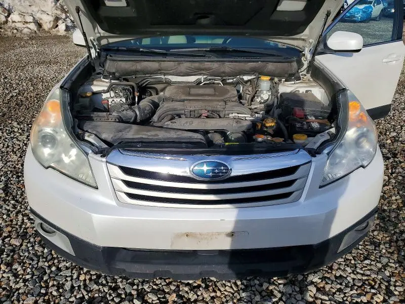 2011 SUBARU OUTBACK 2.5I PREMIUM  
