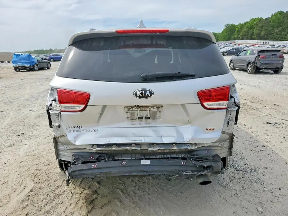 2016 KIA SORENTO LX  