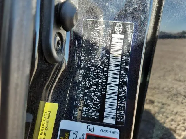 2017 TOYOTA CAMRY LE  