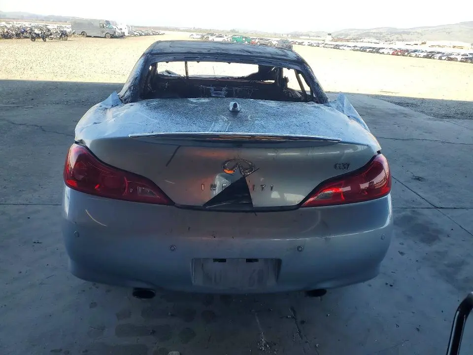 2010 INFINITI G37 BASE  