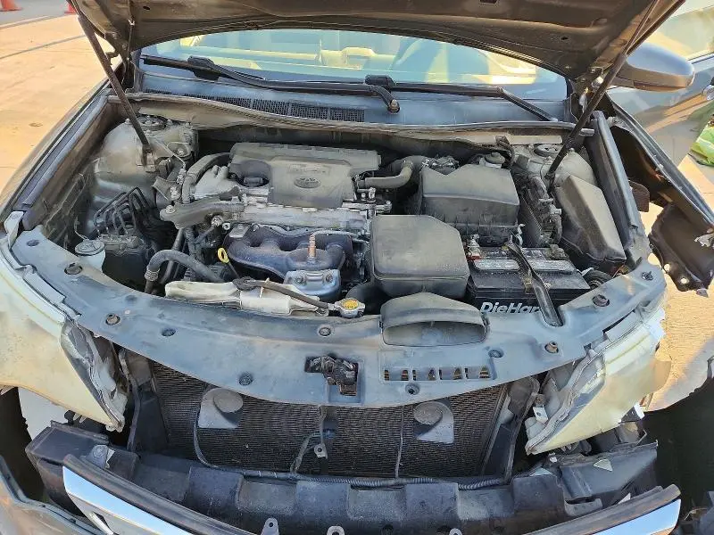 2014 TOYOTA CAMRY LE  