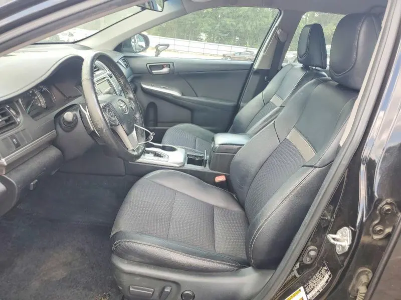 2013 TOYOTA CAMRY SE  